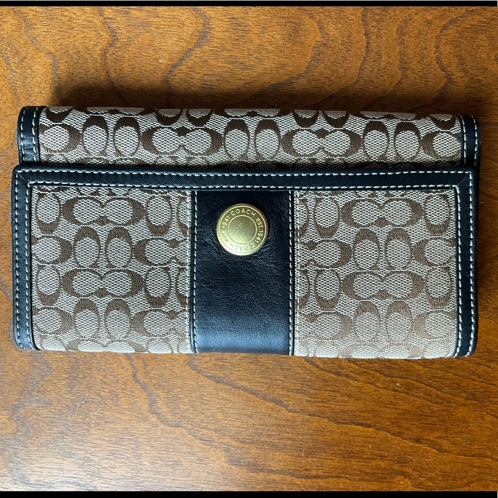 Coach trifold wallet